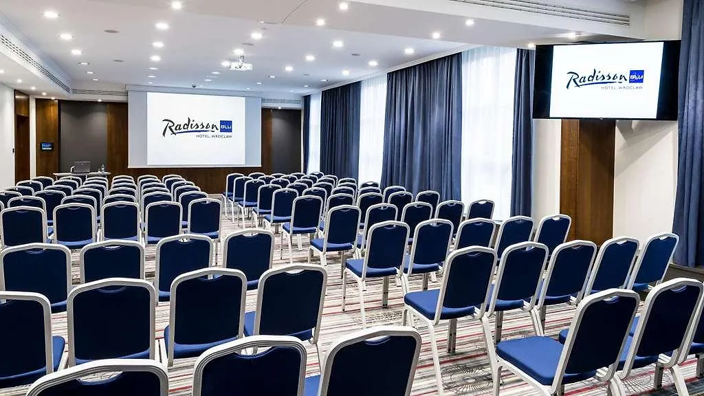 Hotel Radisson Blu Wrocław 0*,