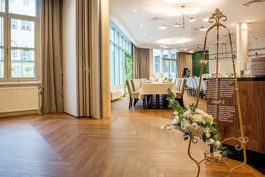 Hotel Radisson Blu Vratislav 0*,